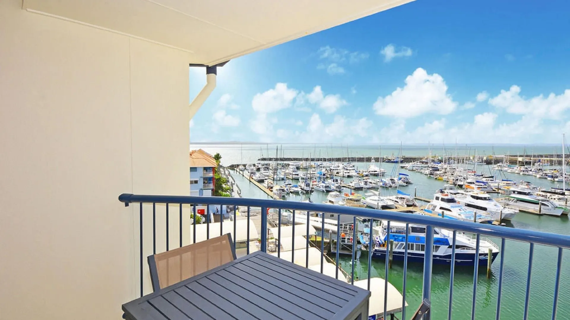 Mantra Hervey Bay Aparthotel