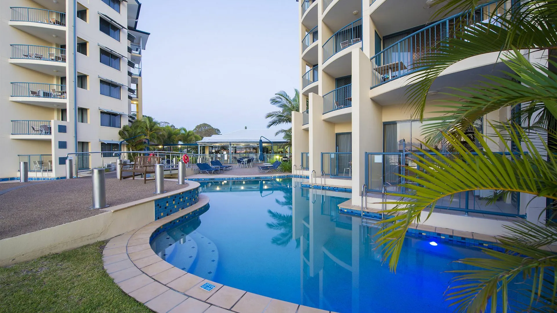 Mantra Hervey Bay Aparthotel